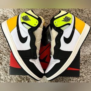 Jordan 1 High Volt Black/ White Mens 11